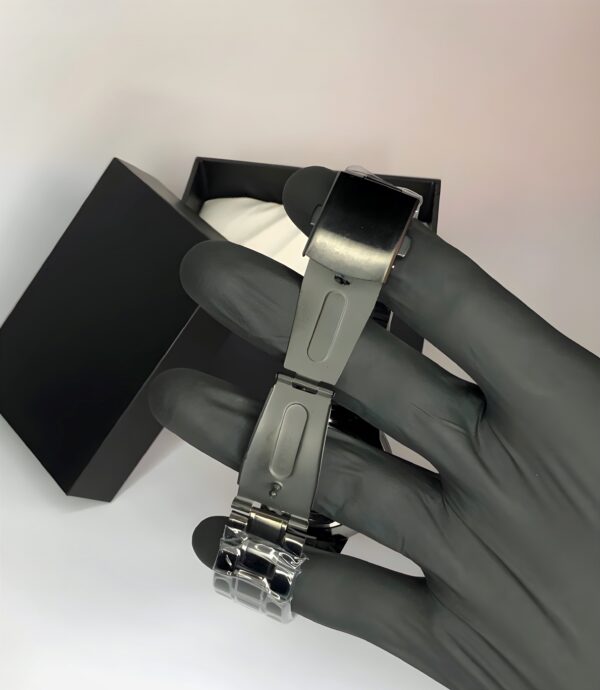 Tencel Rotating Dial Men’s Watch with durable strap